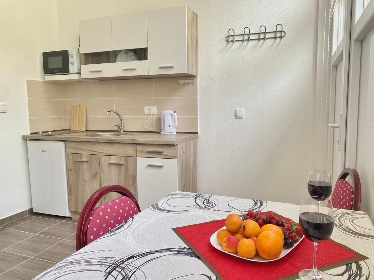 Sutomarina Apartments Sutomore Zewnętrze zdjęcie